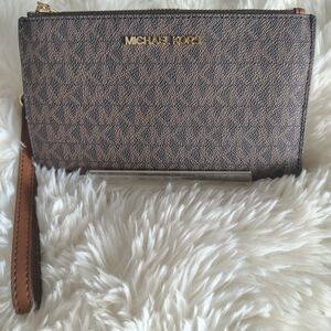 Michael Kors Signature Brown Wristlet NWOT